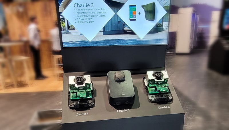 Charlie elbillader på stand under Eliaden 2022